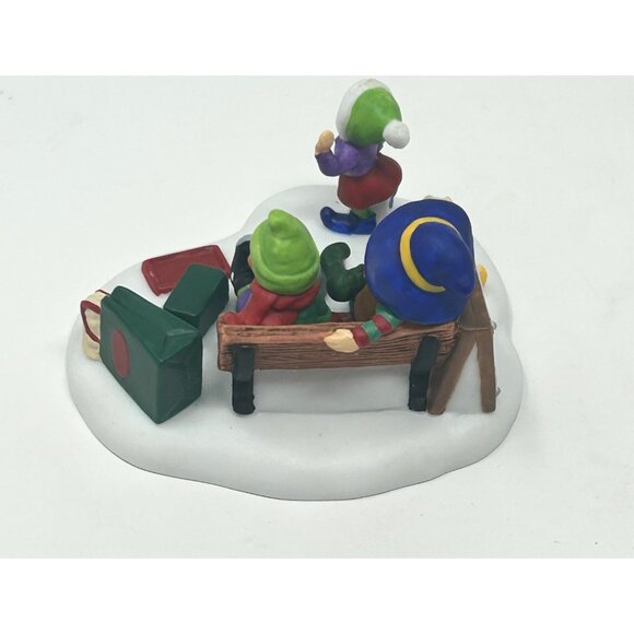 Department 56 ElfLand North Pole Series "A Perfect Fit" - Vintage - Picture 4 of 8